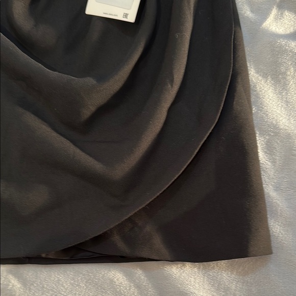 Zara New Black Mini Skirt for Work or Play Size Medium - Picture 5 of 8